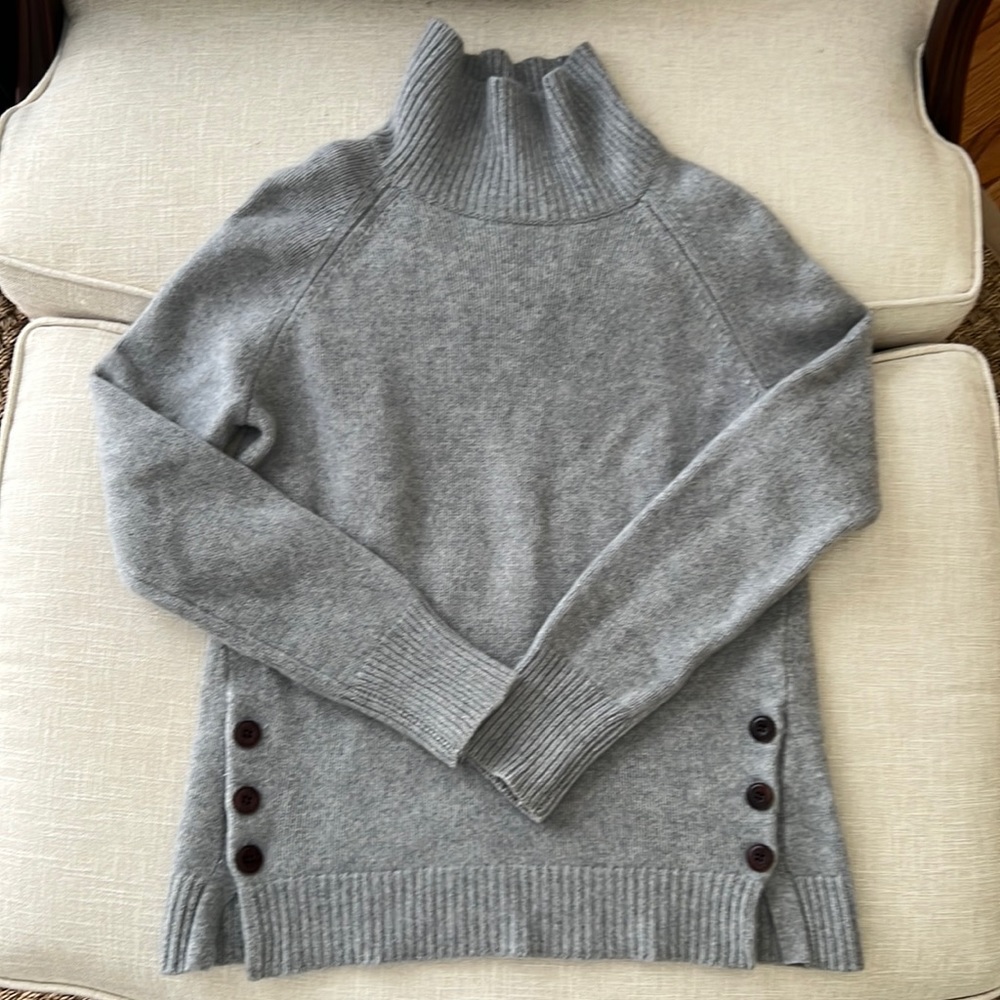 Garnet Hill Side-Button Cashmere T-Neck Gray Turtleneck Sweater Size M